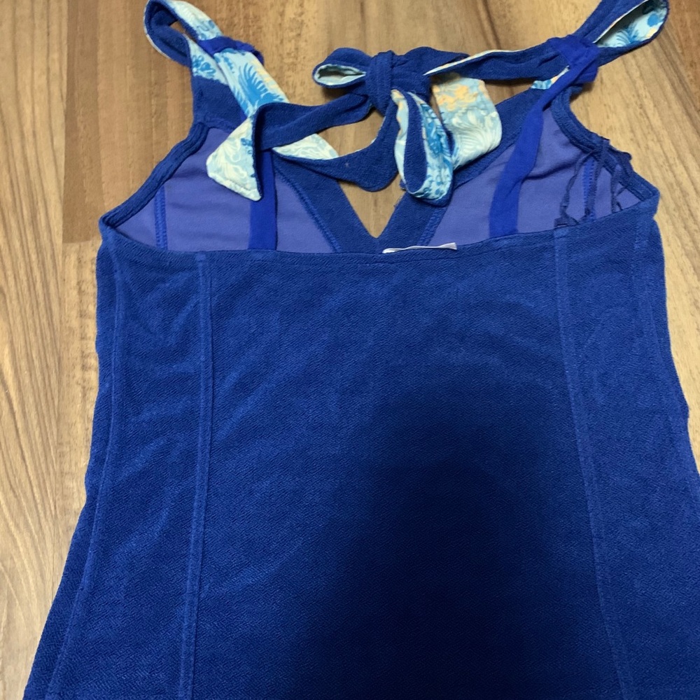 Medium never worn Free people tie tank.